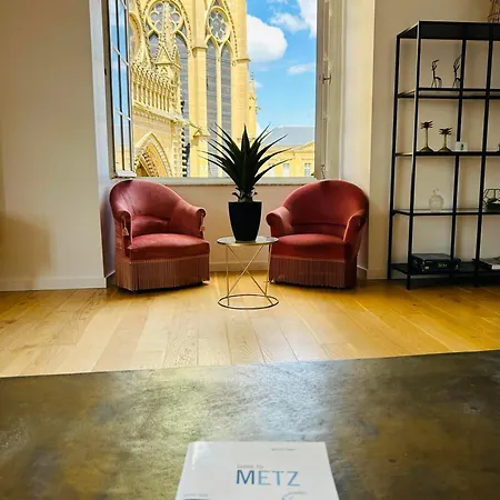 En Plein Coeur De Avec Vue Exceptionnelle Sur La Cathedrale 2 Personnes, 1 Chambre * Metz